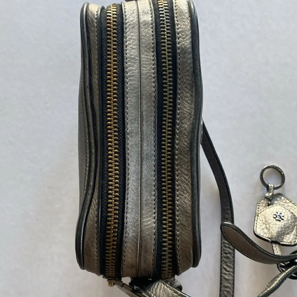 TORY BURCH Double Zipper Metallic Pebbled Leather Shoulder Bag